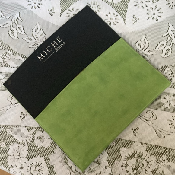 MICHE Classic Shell. Measures 18”x11.5. Fits Classic Base 5.75”x6.5”x11.75”. - Picture 2 of 2